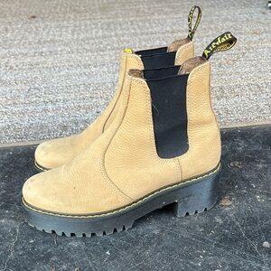 Dr. Martens Sanguine Chelsea Platform Boot Women Size 8/39